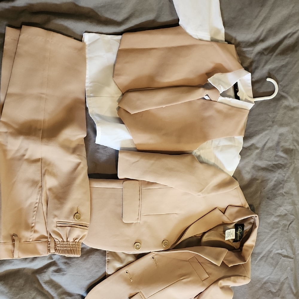 Tan Suit Set with Vest and Tie